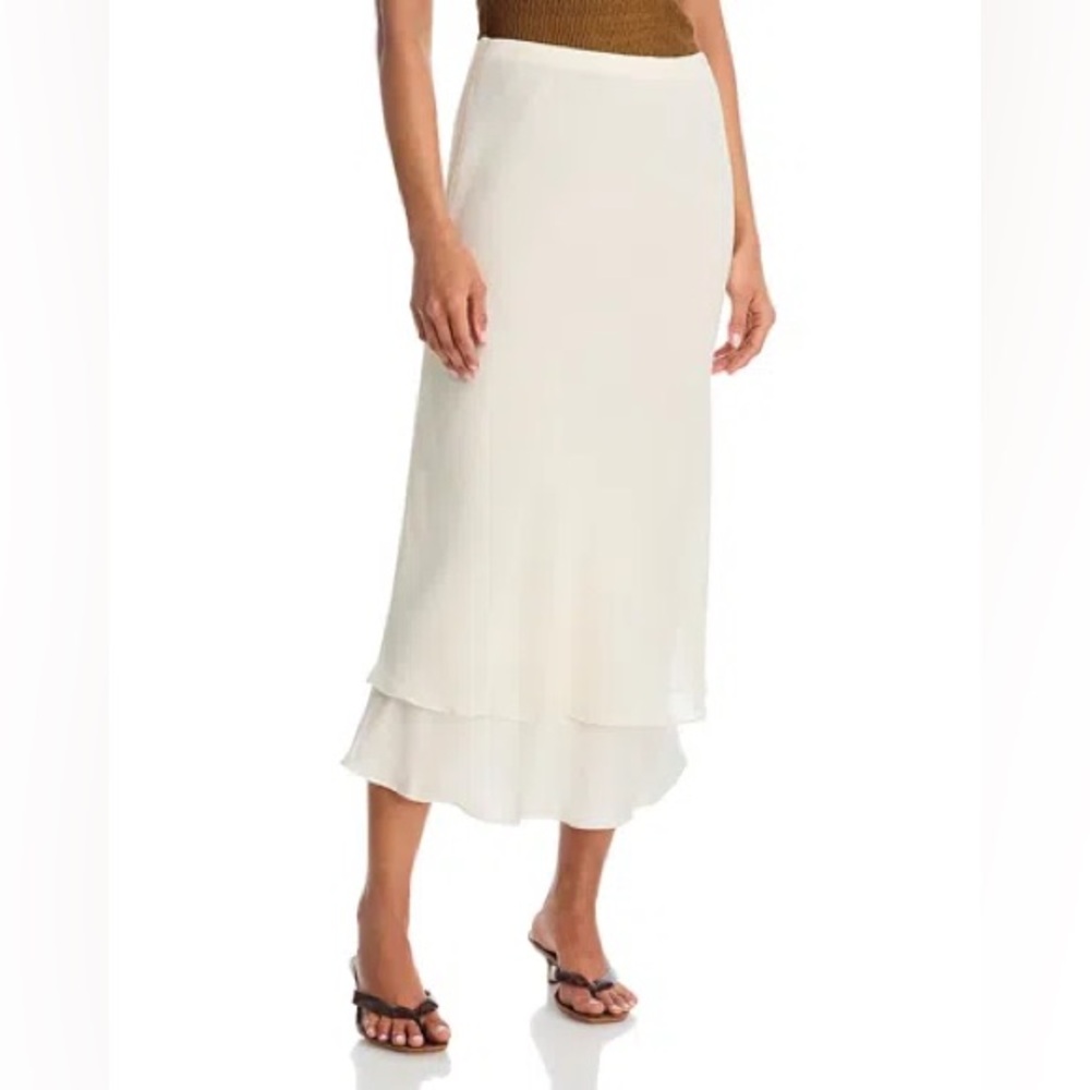 NWT AQUA
Double Layer Slip Skirt Ivory